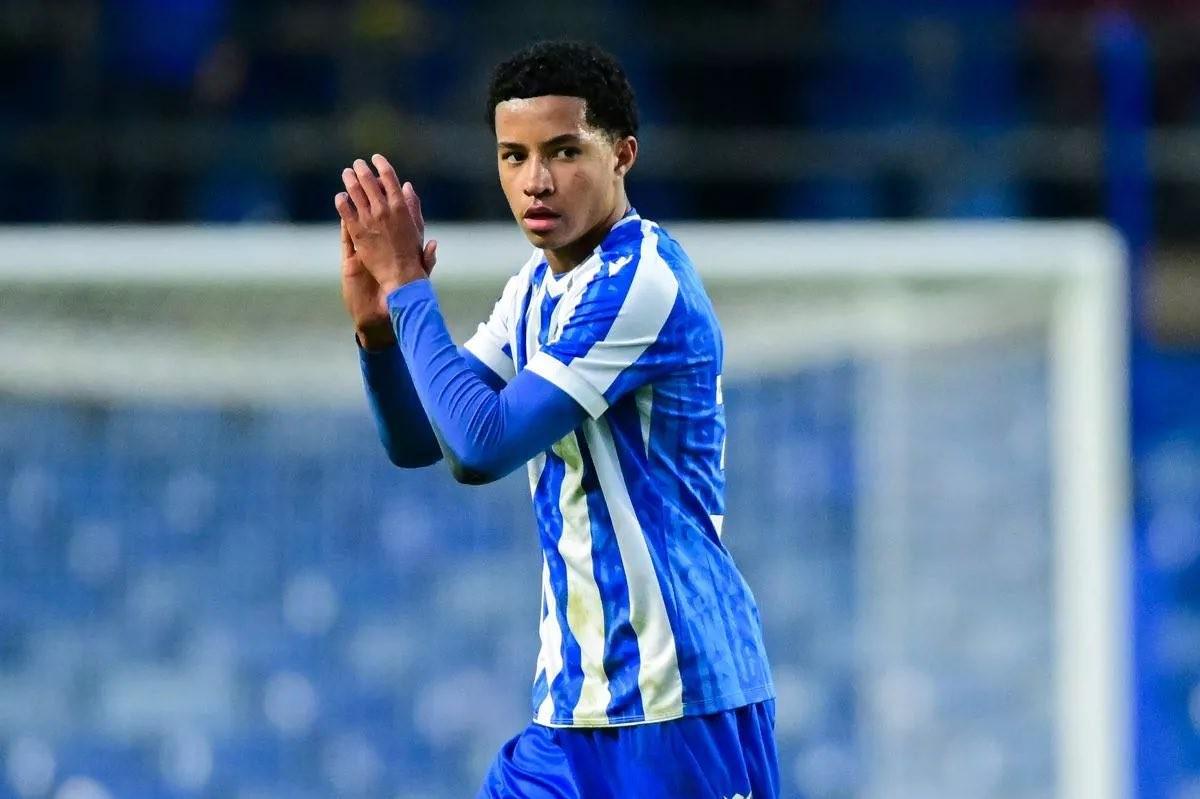 开云登录网址入口-跟队：曼联已经开出报价求购谢周三17岁左后卫阿拉奥