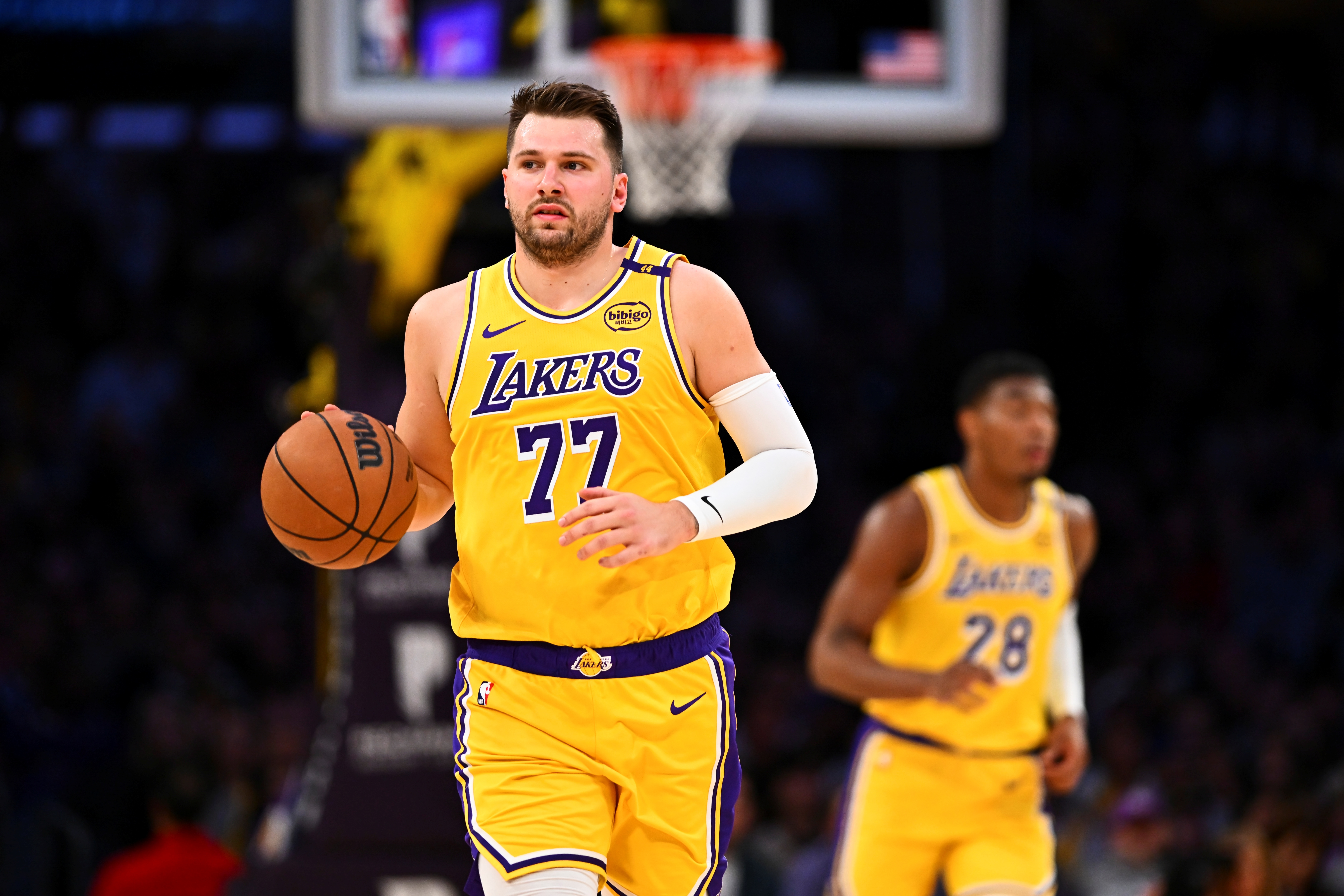 开云体育-雷迪克：第三节一度进攻不畅 东契奇完成精彩进攻&amp;帮我们找回节奏